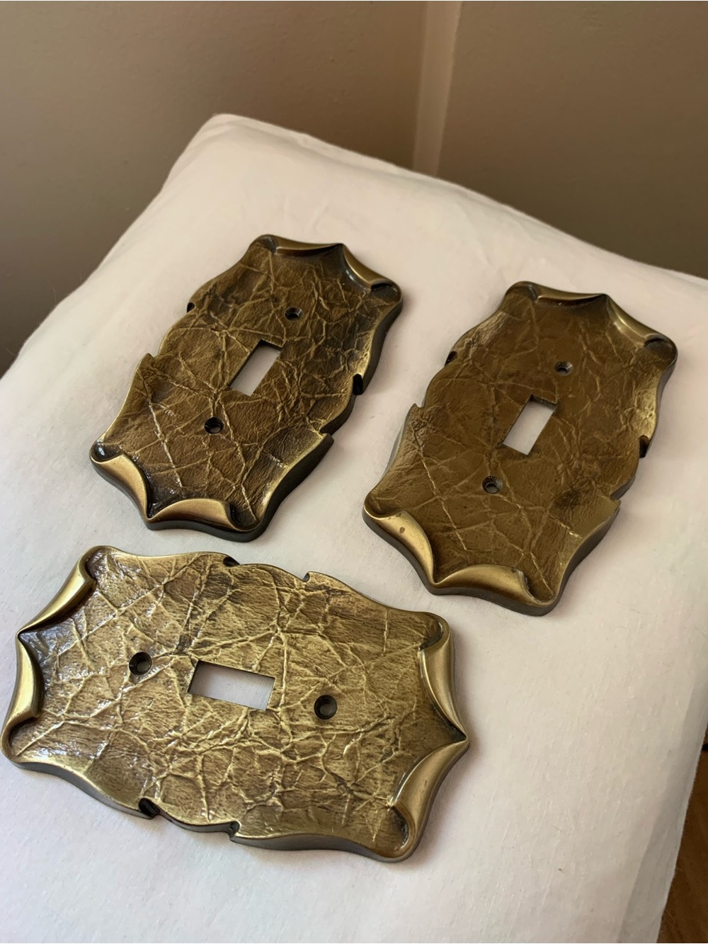 🏛️Lot(5) : 1971 Amerock Carriage House Switch Plates - Vintage 9081-1 & 9084-1
